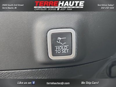 2026 Jeep Grand Cherokee Laredo Altitude