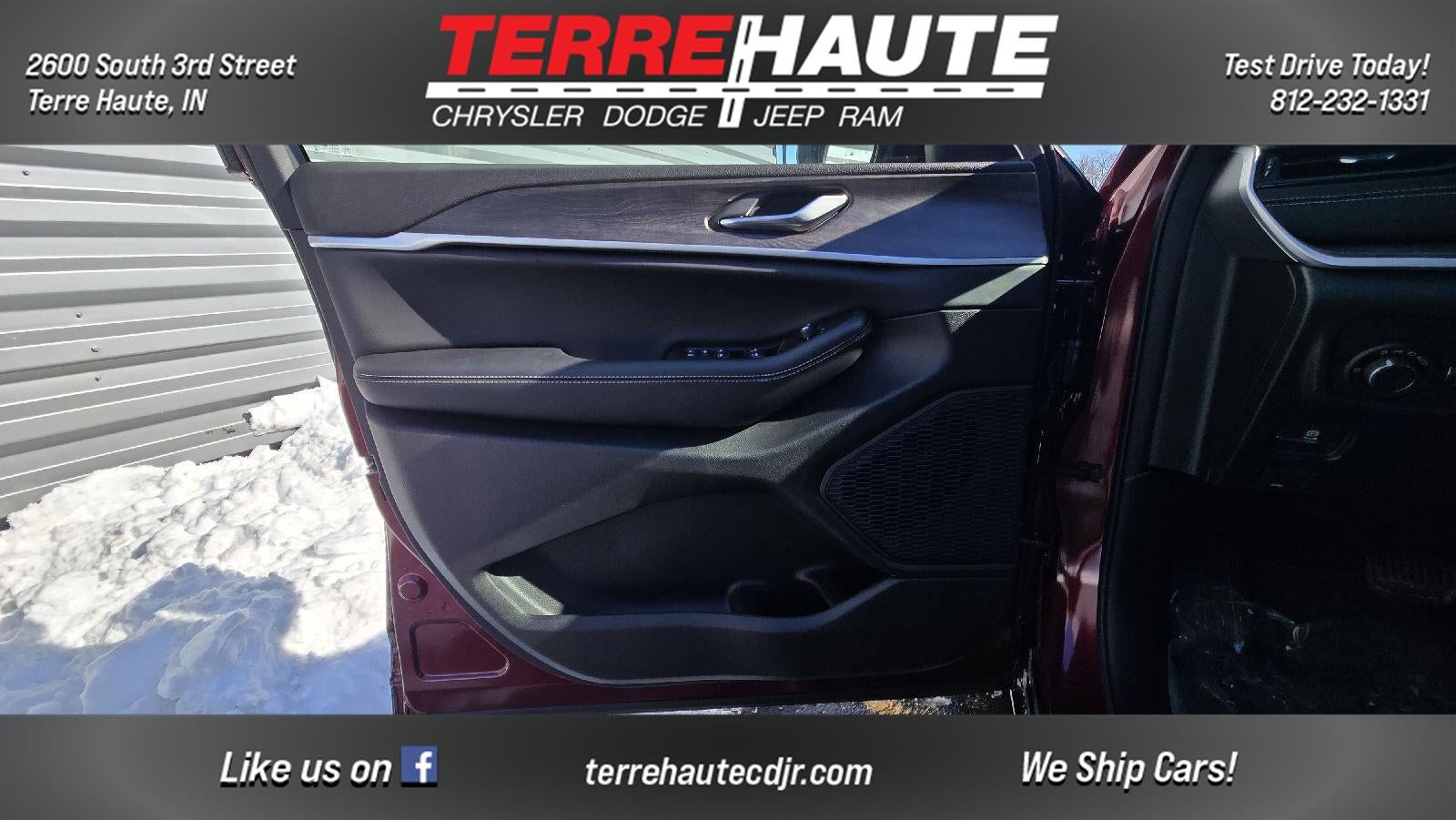 2026 Jeep Grand Cherokee Laredo Altitude