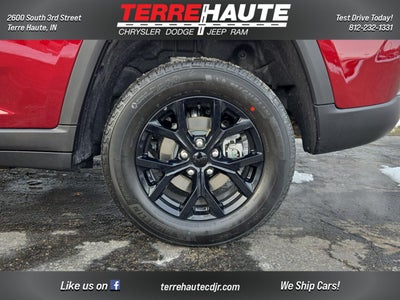 2026 Jeep Grand Cherokee Laredo Altitude