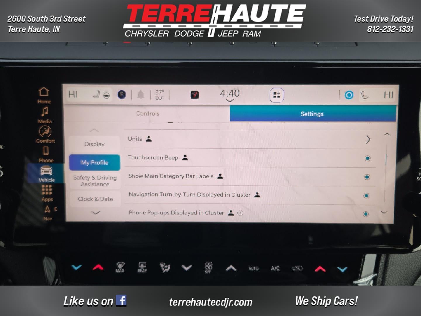 2026 Jeep Grand Cherokee Laredo Altitude