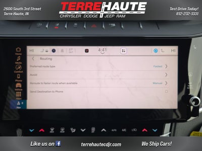 2026 Jeep Grand Cherokee Laredo Altitude