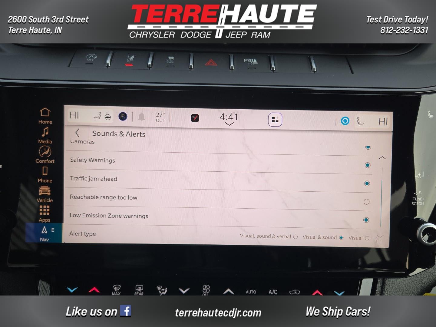 2026 Jeep Grand Cherokee Laredo Altitude