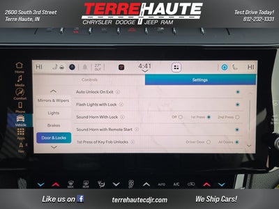 2026 Jeep Grand Cherokee Laredo Altitude