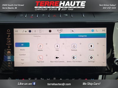 2026 Jeep Grand Cherokee Laredo Altitude