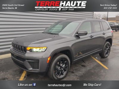 2026 Jeep Grand Cherokee Laredo Altitude
