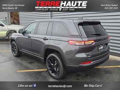 2026 Jeep Grand Cherokee Laredo Altitude