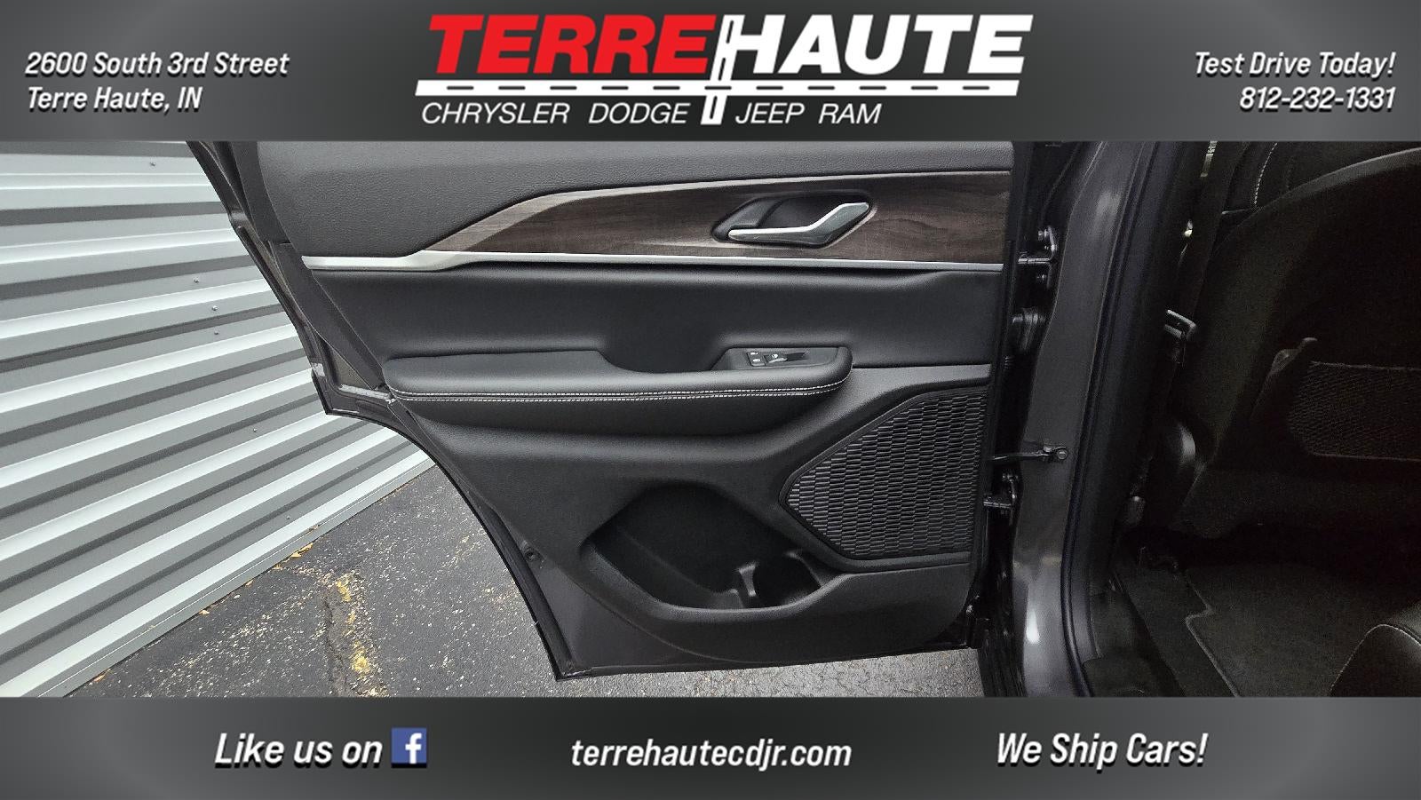 2026 Jeep Grand Cherokee Laredo Altitude