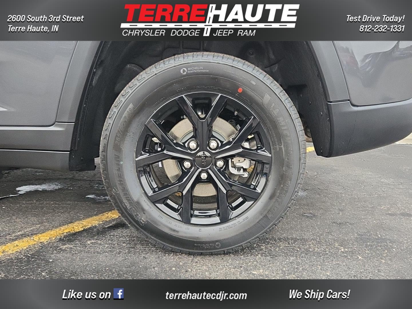 2026 Jeep Grand Cherokee Laredo Altitude