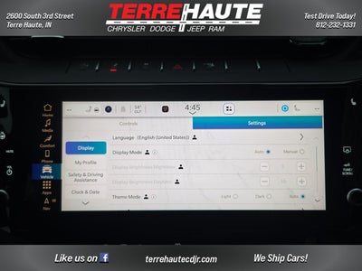 2026 Jeep Grand Cherokee Laredo Altitude