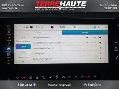 2026 Jeep Grand Cherokee Laredo Altitude