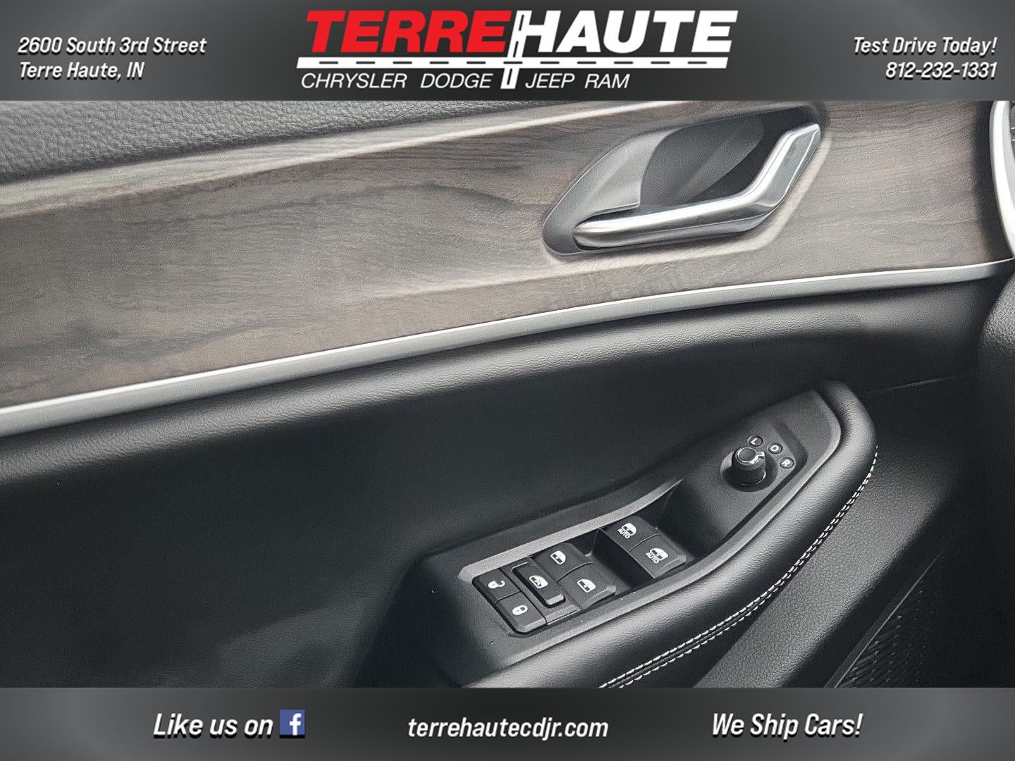 2026 Jeep Grand Cherokee Laredo Altitude