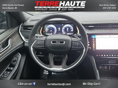 2026 Jeep Grand Cherokee Laredo Altitude