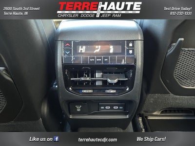2026 Jeep Grand Cherokee L Laredo Altitude