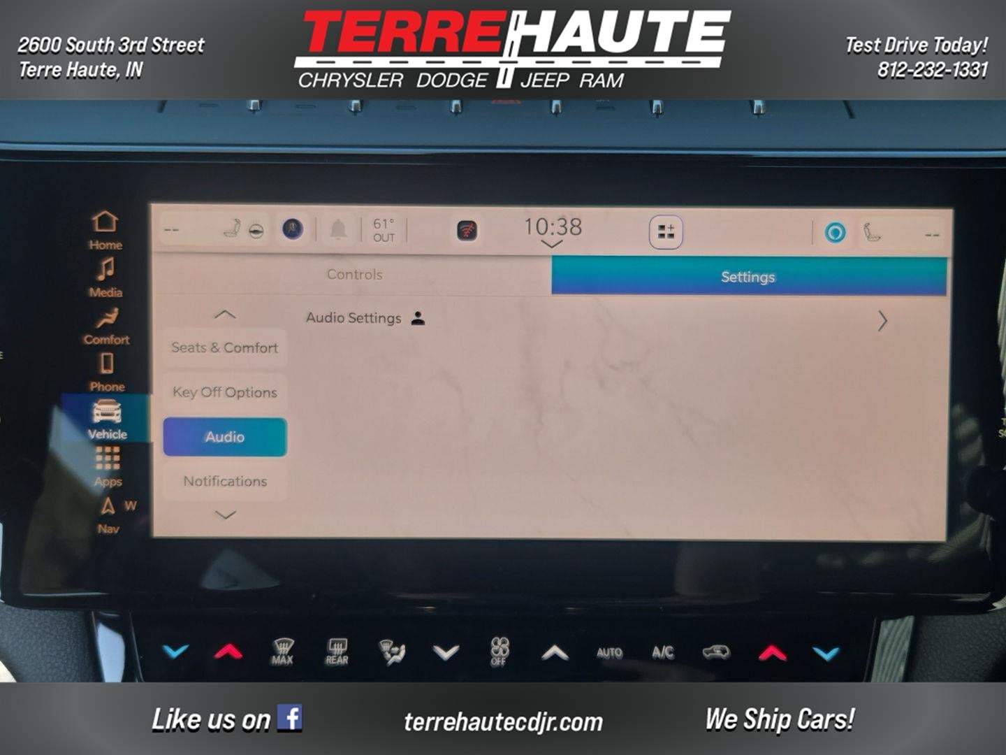 2026 Jeep Grand Cherokee L Laredo Altitude