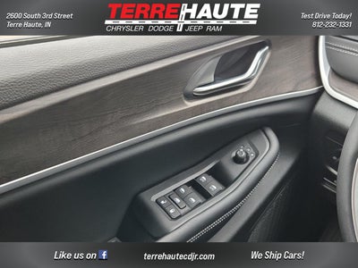 2026 Jeep Grand Cherokee L Laredo Altitude