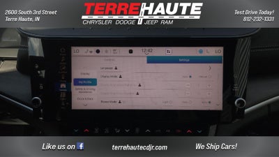 2026 Jeep Grand Cherokee L Laredo Altitude