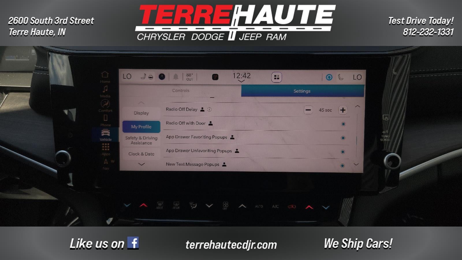 2026 Jeep Grand Cherokee L Laredo Altitude