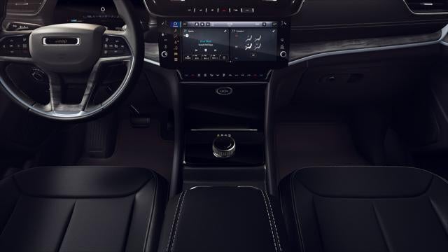 2026 Jeep Grand Cherokee L Laredo Altitude
