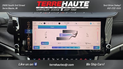 2026 Jeep Grand Cherokee L Laredo Altitude