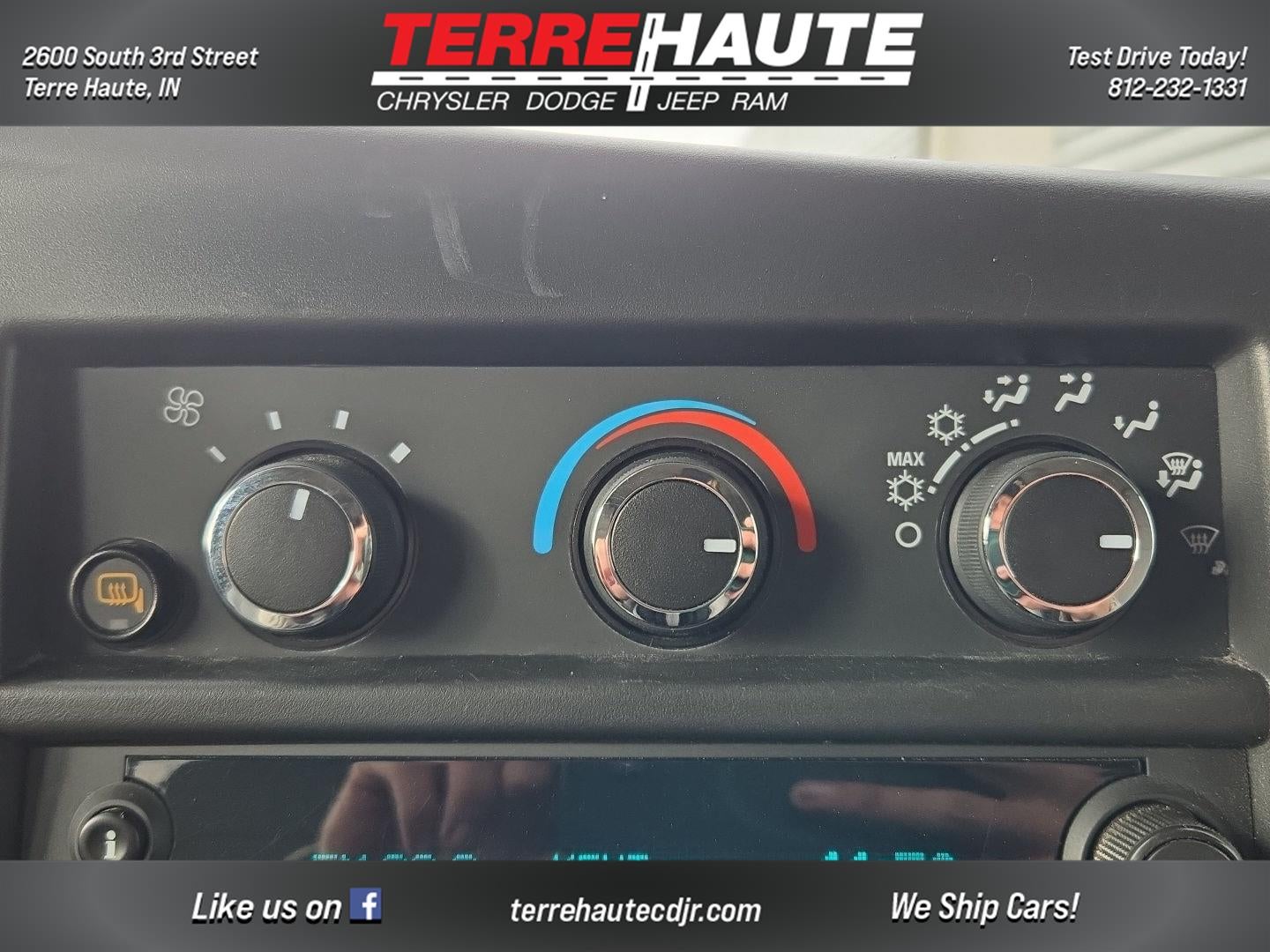 2023 GMC Savana Passenger LS