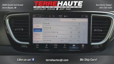2023 Chrysler Pacifica Touring L