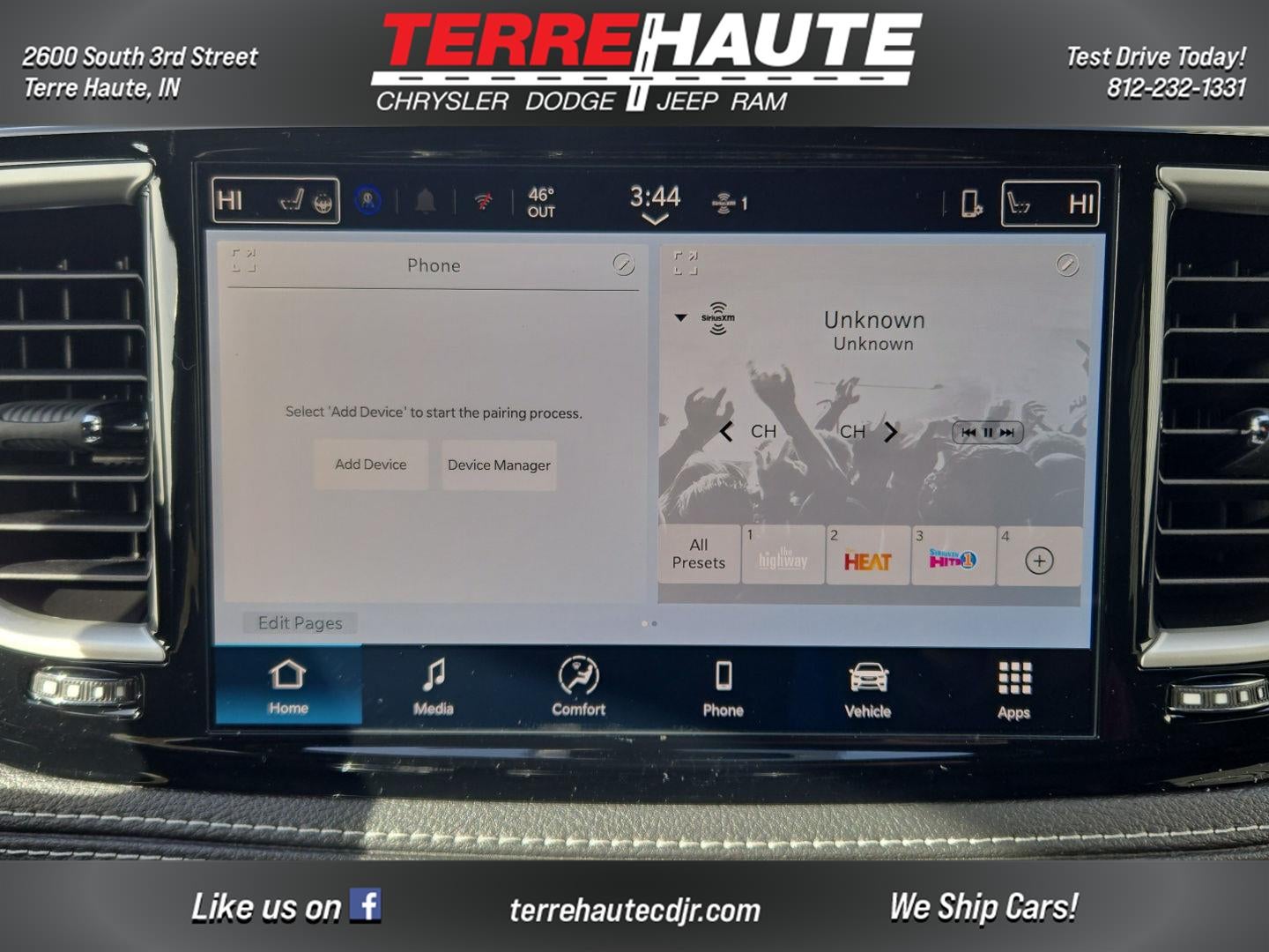 2026 Chrysler Pacifica Select