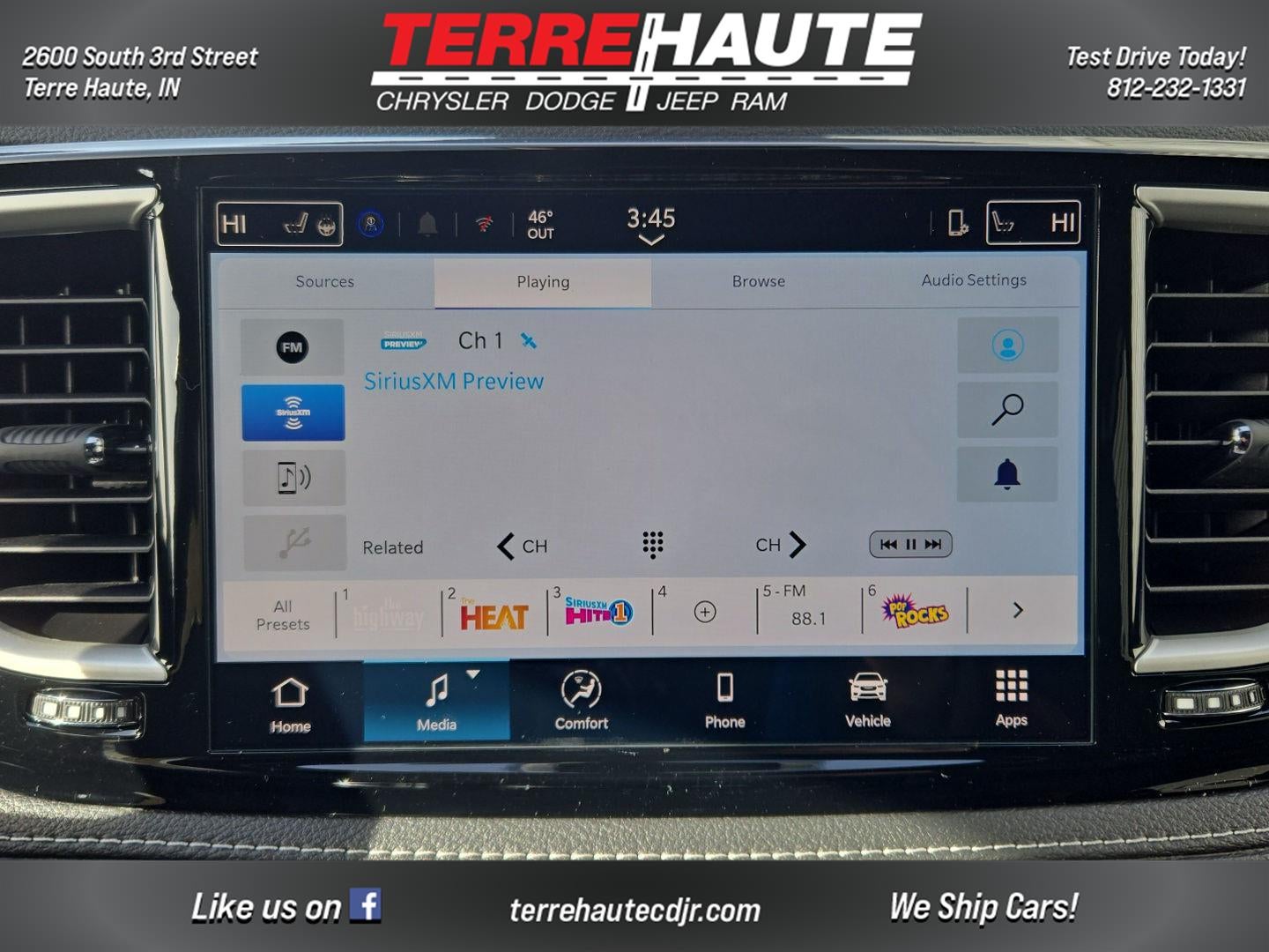 2026 Chrysler Pacifica Select