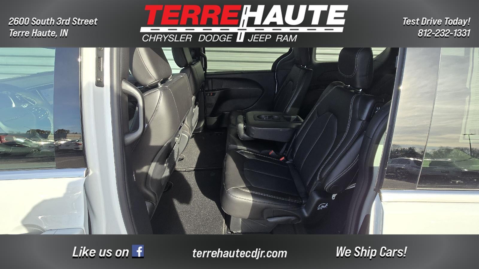 2026 Chrysler Pacifica Select