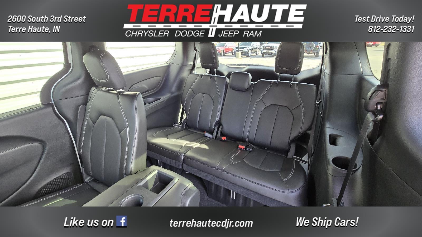 2026 Chrysler Pacifica Select