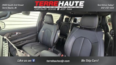 2026 Chrysler Pacifica Select