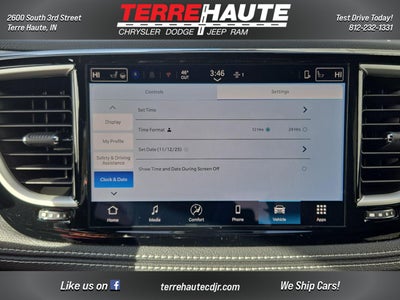 2026 Chrysler Pacifica Select