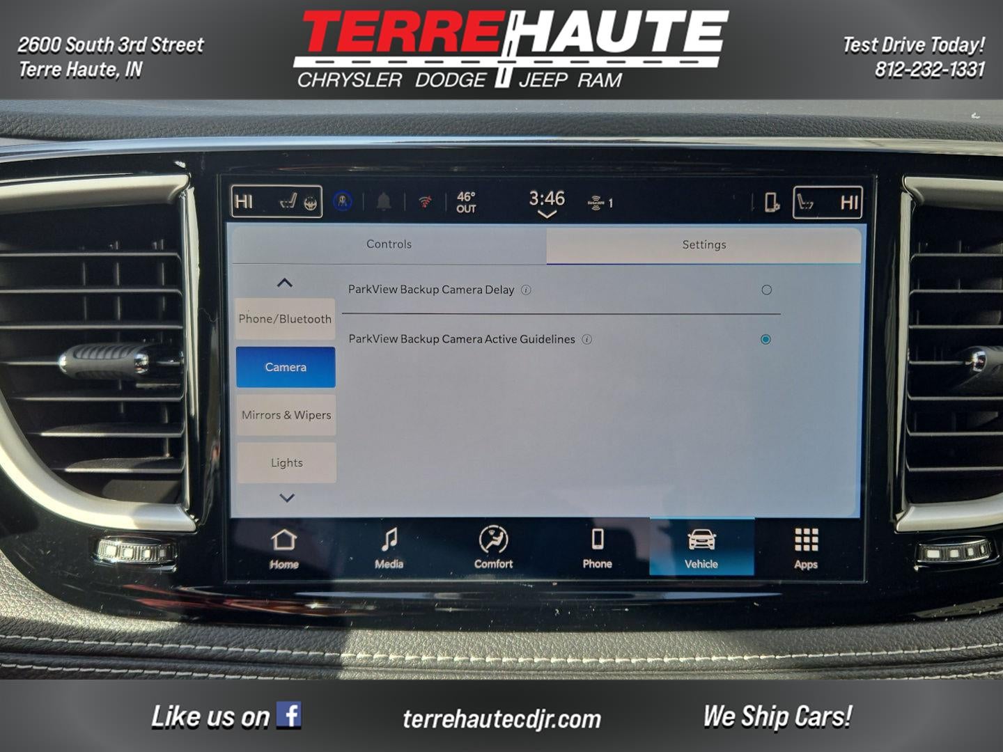 2026 Chrysler Pacifica Select