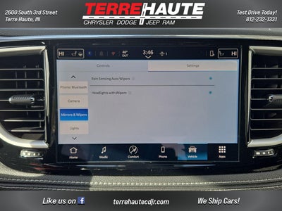 2026 Chrysler Pacifica Select