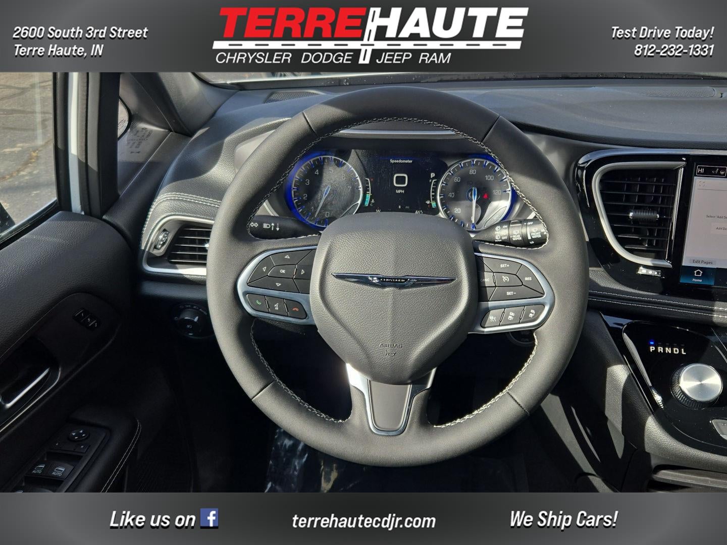 2026 Chrysler Pacifica Select