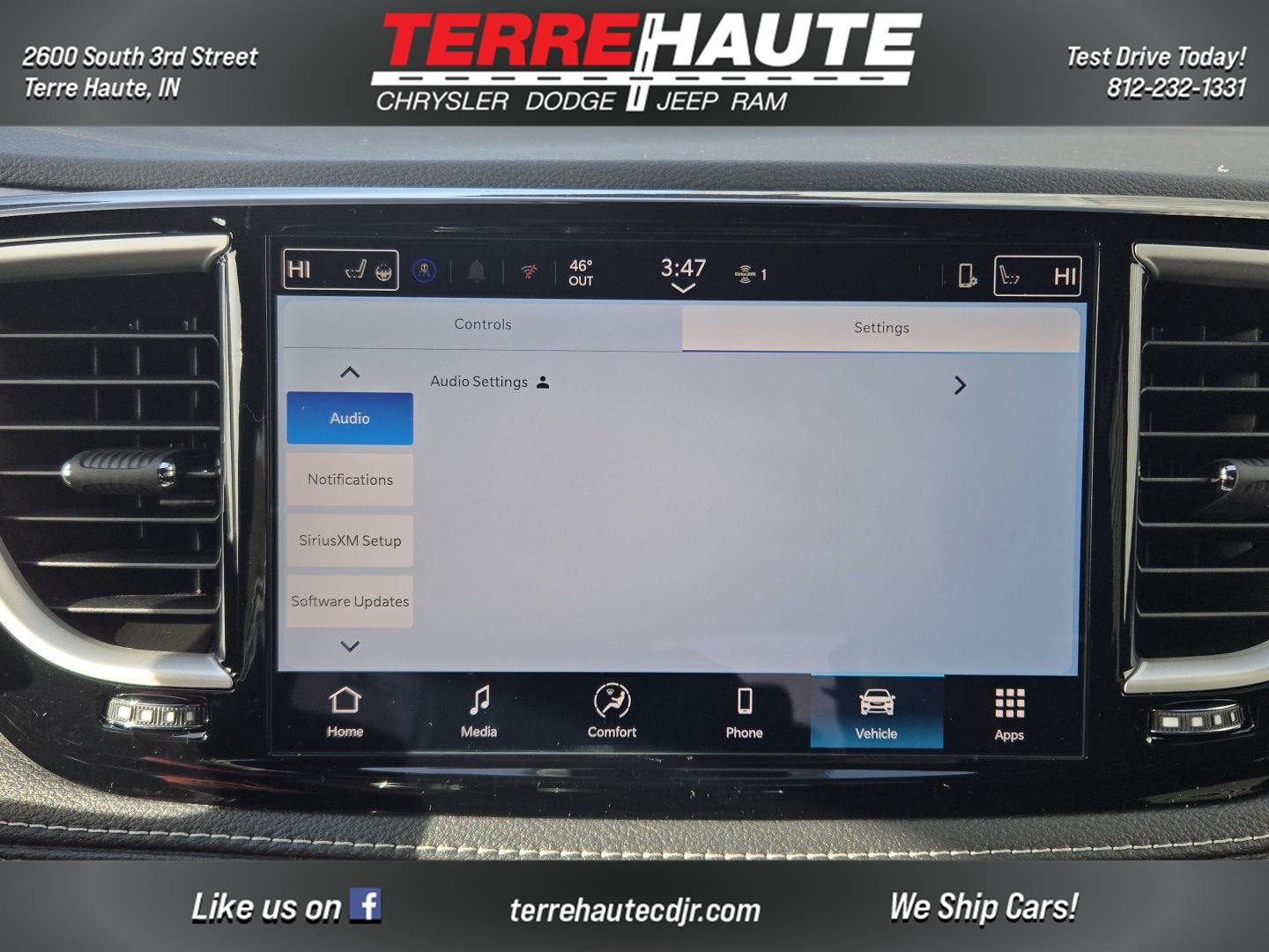 2026 Chrysler Pacifica Select