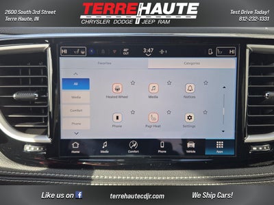 2026 Chrysler Pacifica Select