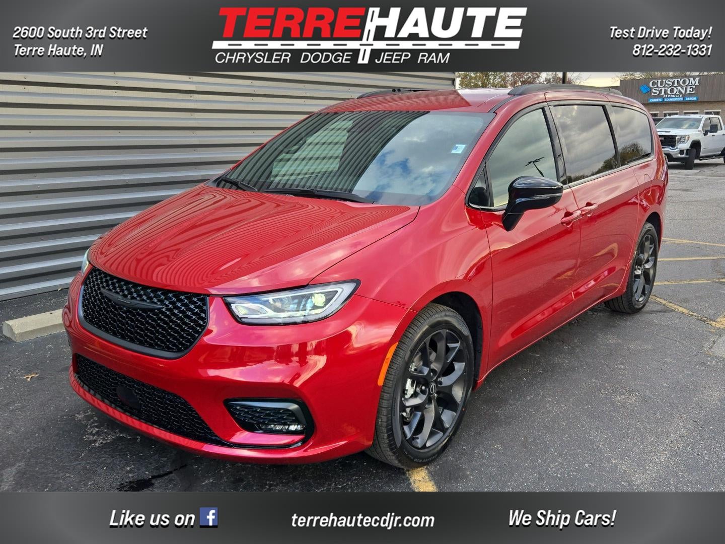 2026 Chrysler Pacifica Select