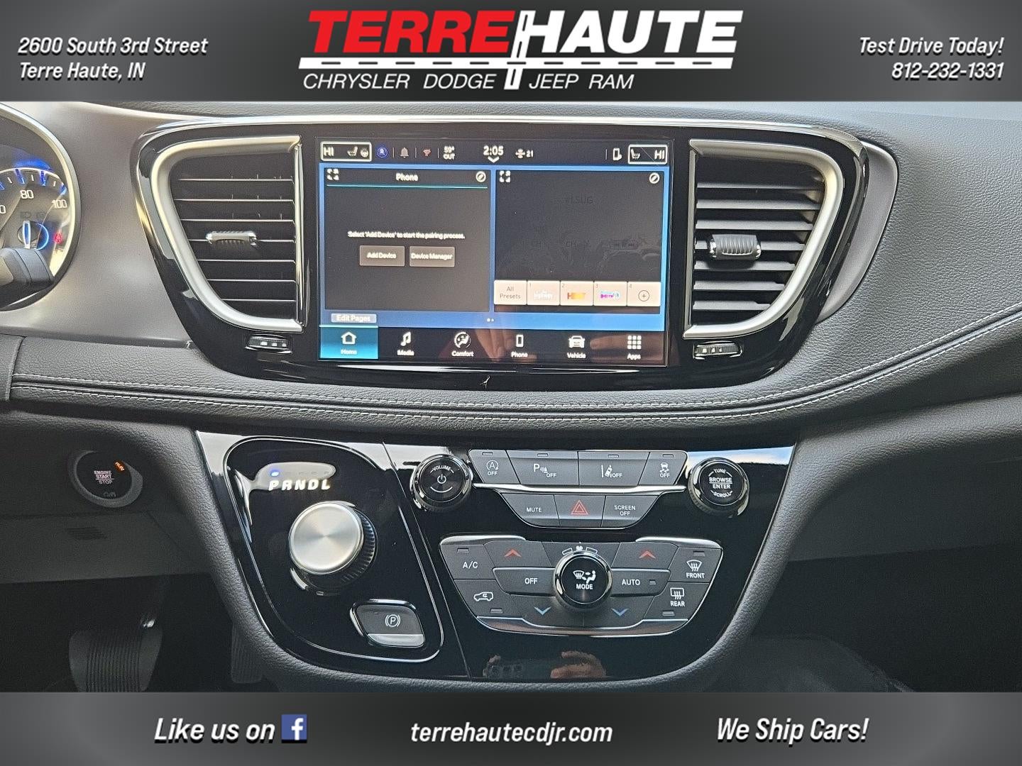 2026 Chrysler Pacifica Select