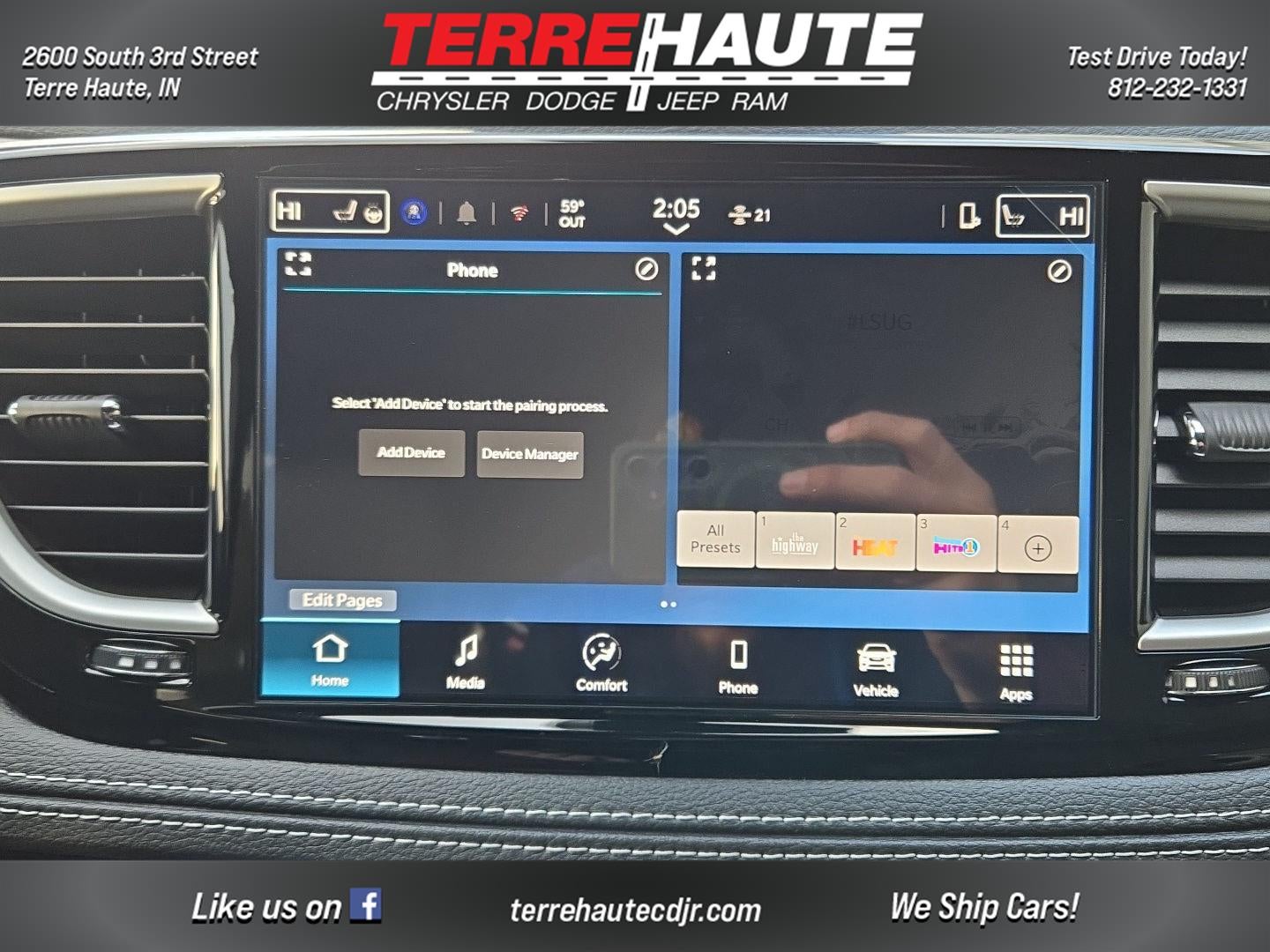 2026 Chrysler Pacifica Select