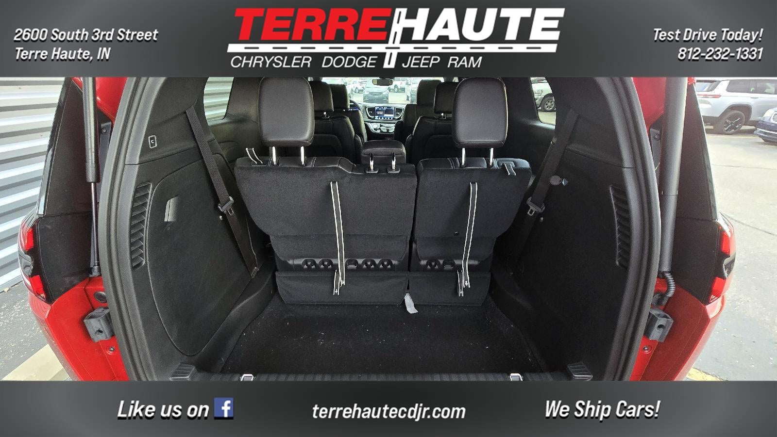 2026 Chrysler Pacifica Select