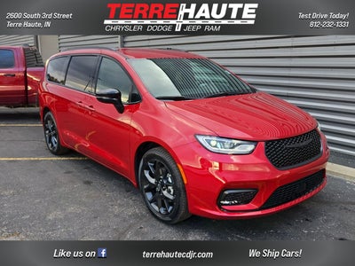 2026 Chrysler Pacifica Select