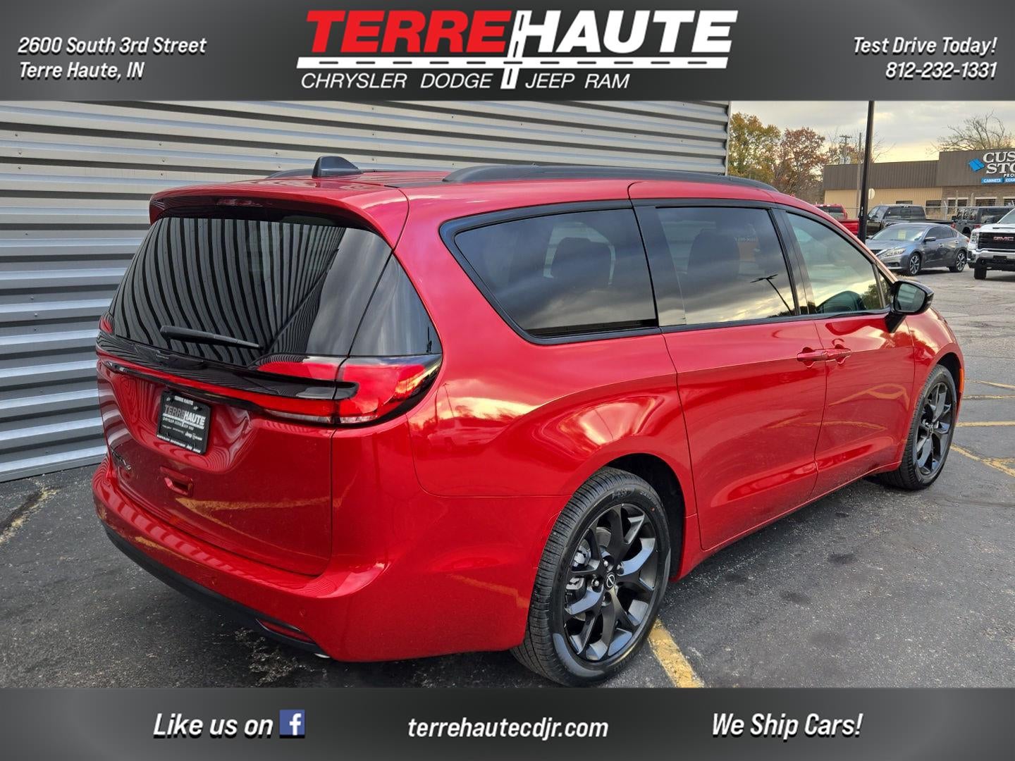 2026 Chrysler Pacifica Select