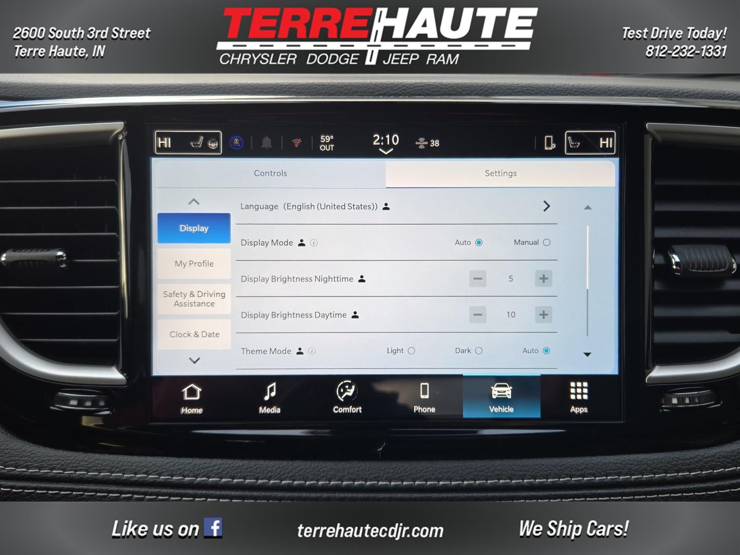 2026 Chrysler Pacifica Select