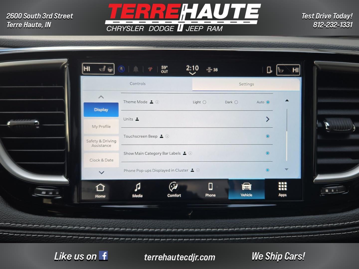 2026 Chrysler Pacifica Select