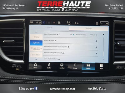 2026 Chrysler Pacifica Select