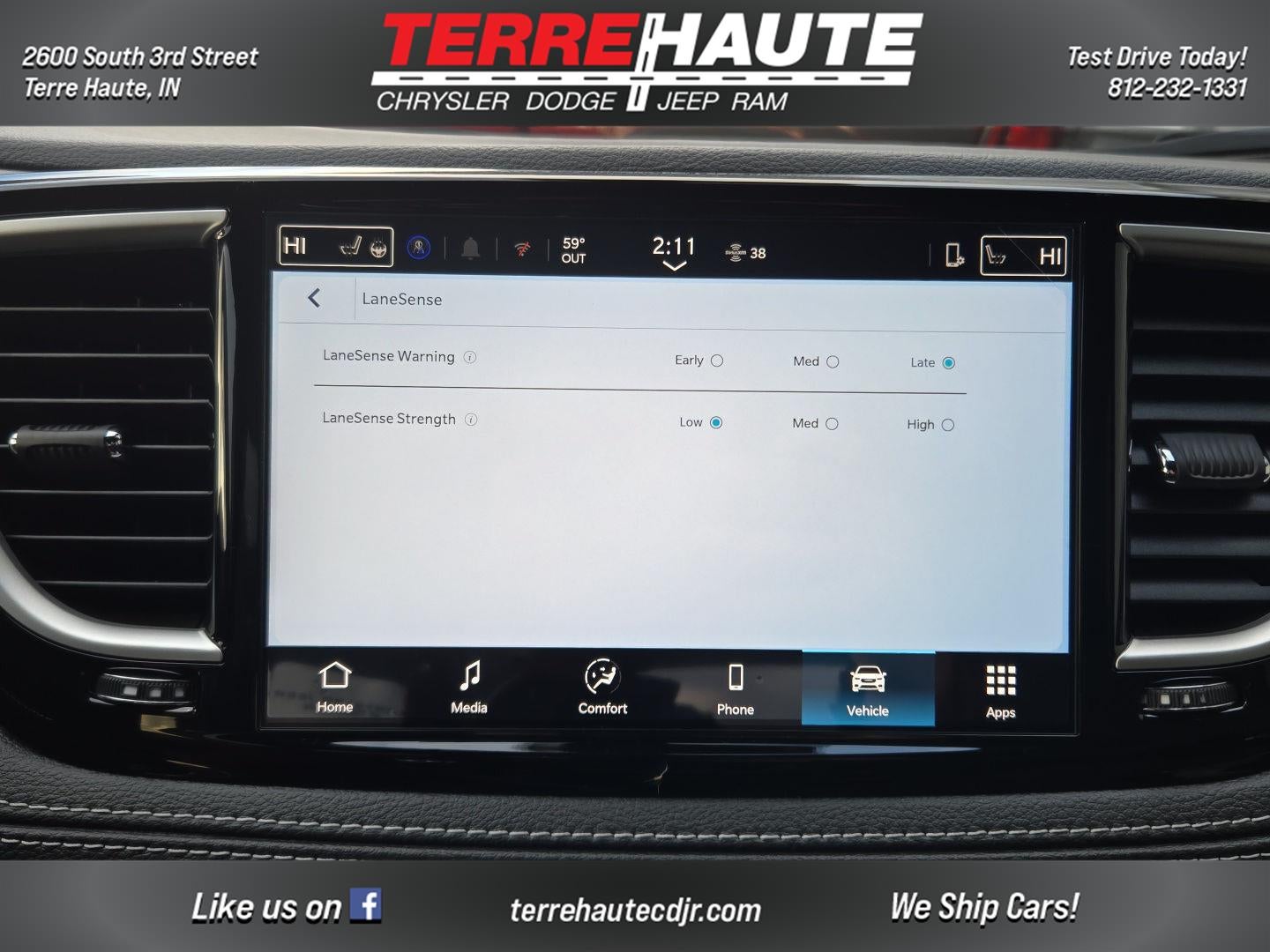 2026 Chrysler Pacifica Select