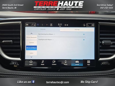 2026 Chrysler Pacifica Select