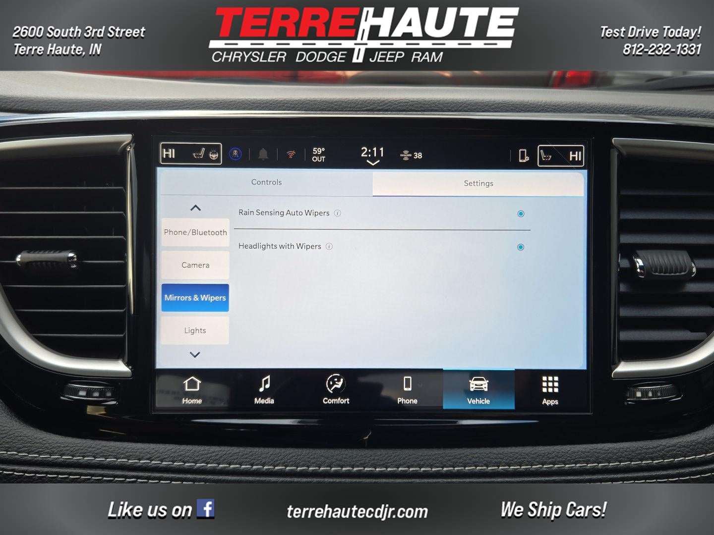 2026 Chrysler Pacifica Select