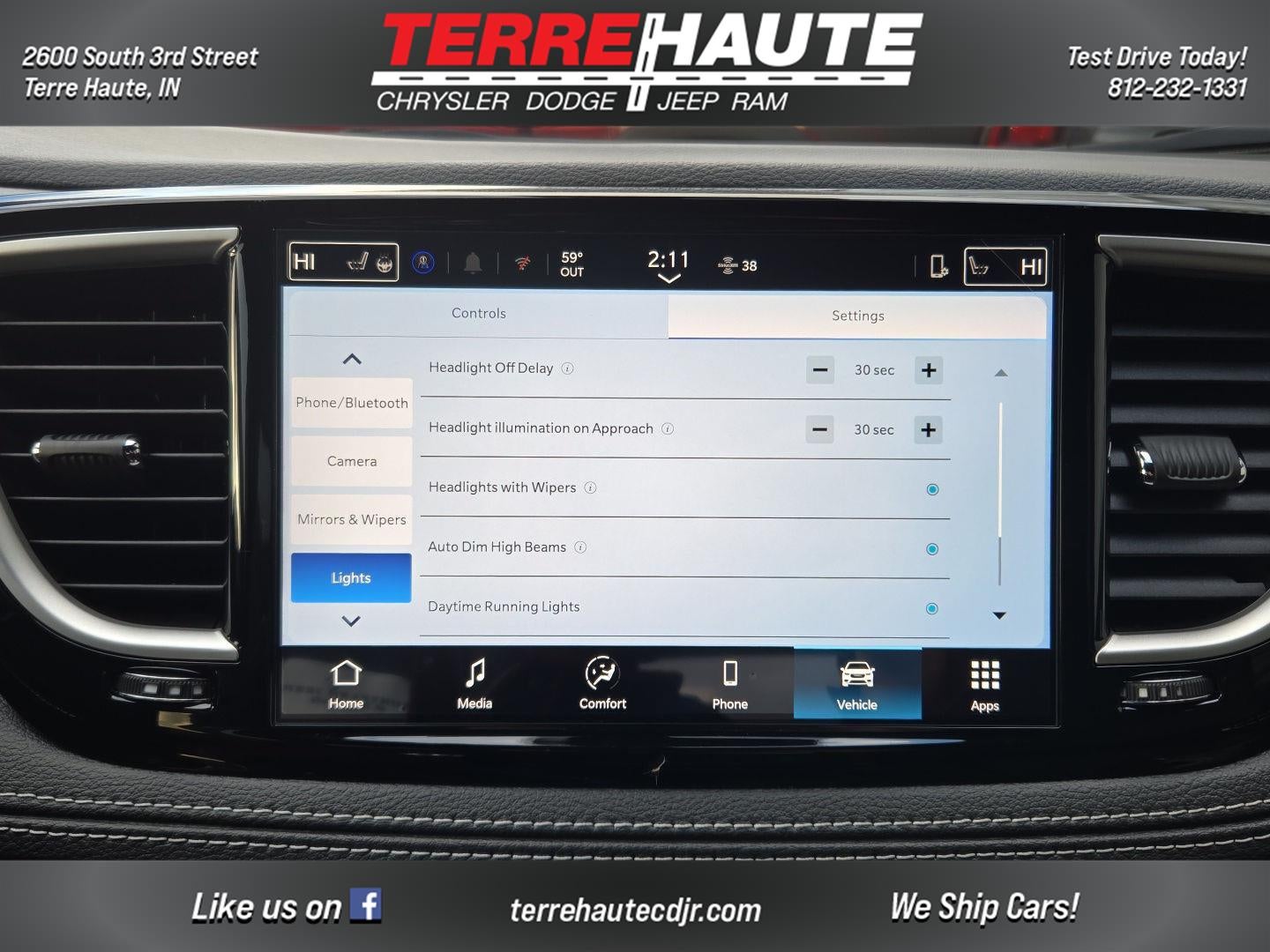 2026 Chrysler Pacifica Select