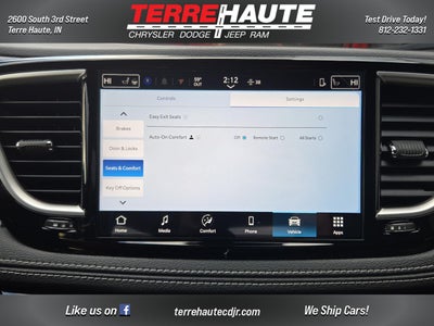 2026 Chrysler Pacifica Select